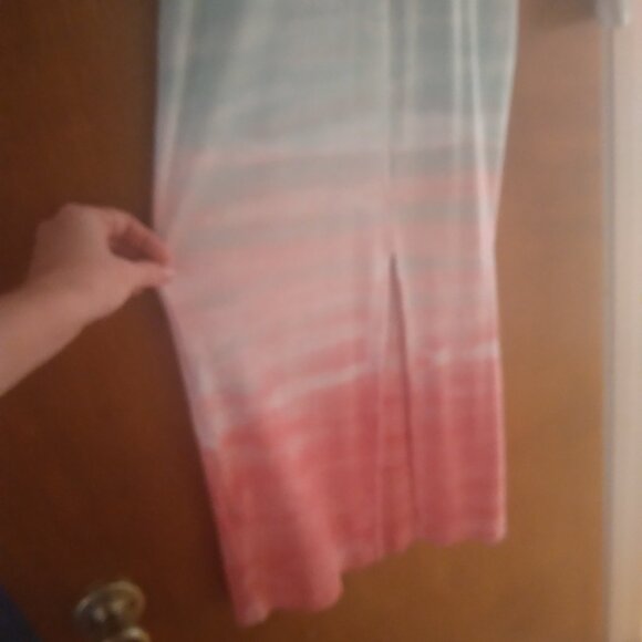 Long-sleeved Maxi Dress - Picture 4 of 8